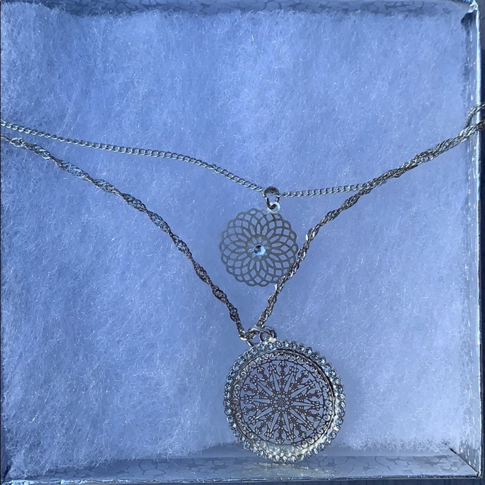 Necklace - Picture 2 of 2